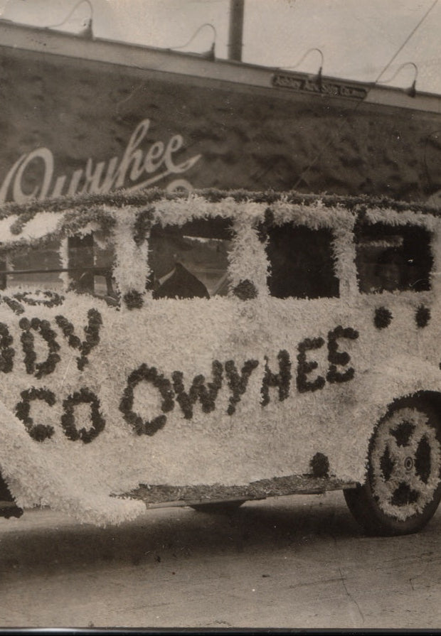 Owhyee Parade Car